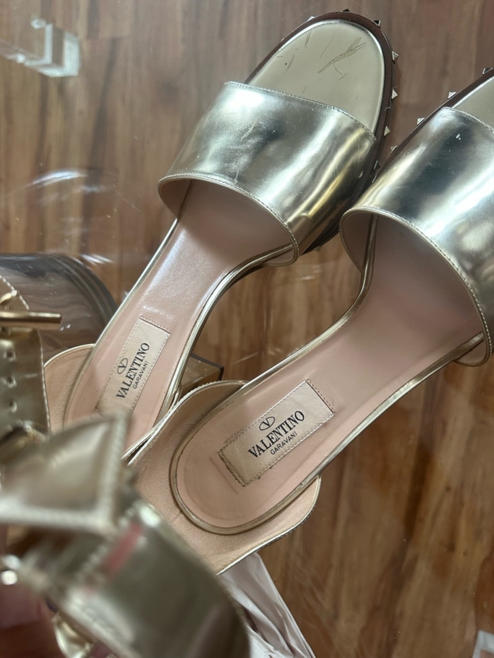 Valentino Garavani Metallic Gold Stud-Trim Block Heel Sandals - Picture 4 of 13